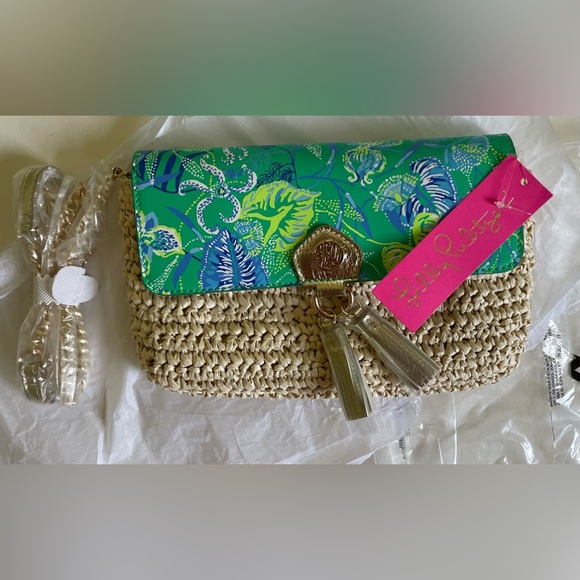 Lilly Pulitzer Crossbody Straw Clutch Botanical Green In a Flutter. - Picture 4 of 14